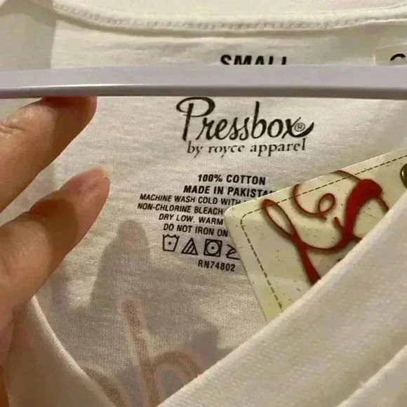 NWT PRESSBOX Florida Gators White V neck t shirt Sz S - Picture 4 of 4